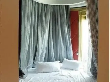 宜家圆形卧室飘窗装修效果图