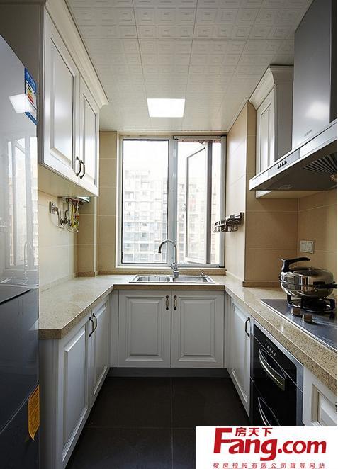 现代6平米长方形厨房装修效果图