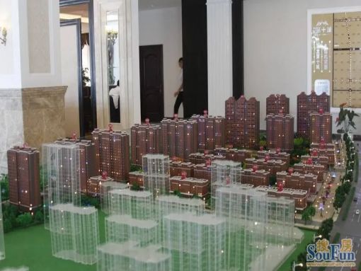 万龙第十城1室1卫南朝向1000.00元/月出租