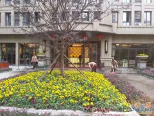 拧包入住的单间,视野宽阔采光好,生活便利,精装修