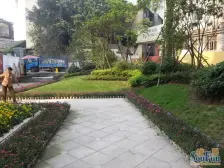 沙正街 郁金香国际公寓二房135万