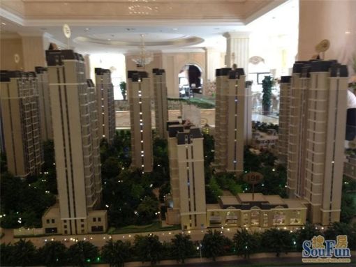 新华联雅园3室2厅2卫南朝向2700.00元/月出租
