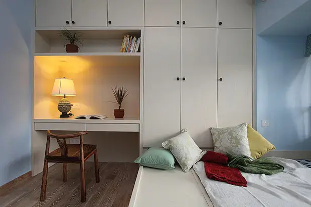 小房间装修简约风格 700x525c.jpg