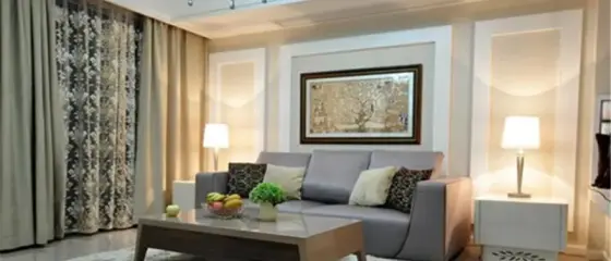 560x240c.jpg