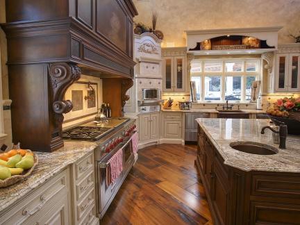 梦幻城堡欧式混搭别墅厨房橱柜设计