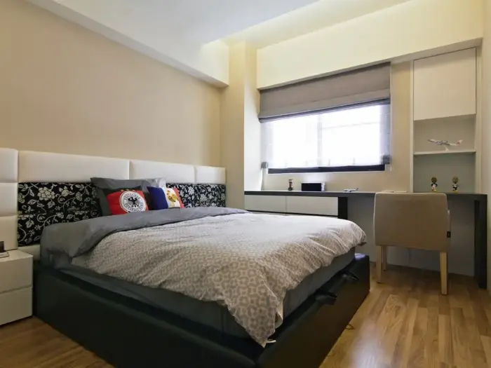 700x525c.jpg
