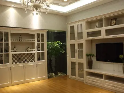 简欧别墅白色大酒柜效果图