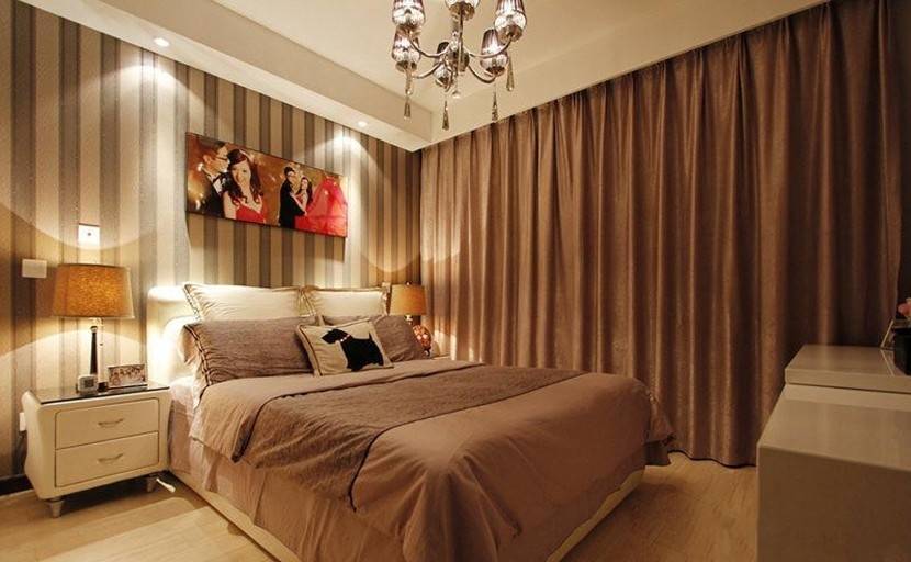 棕色现代风格卧室大床装修图片