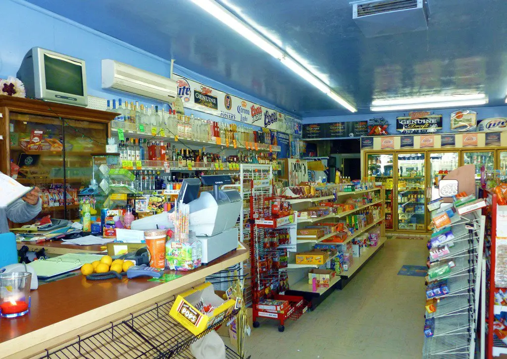 便利店装修效果图欣赏