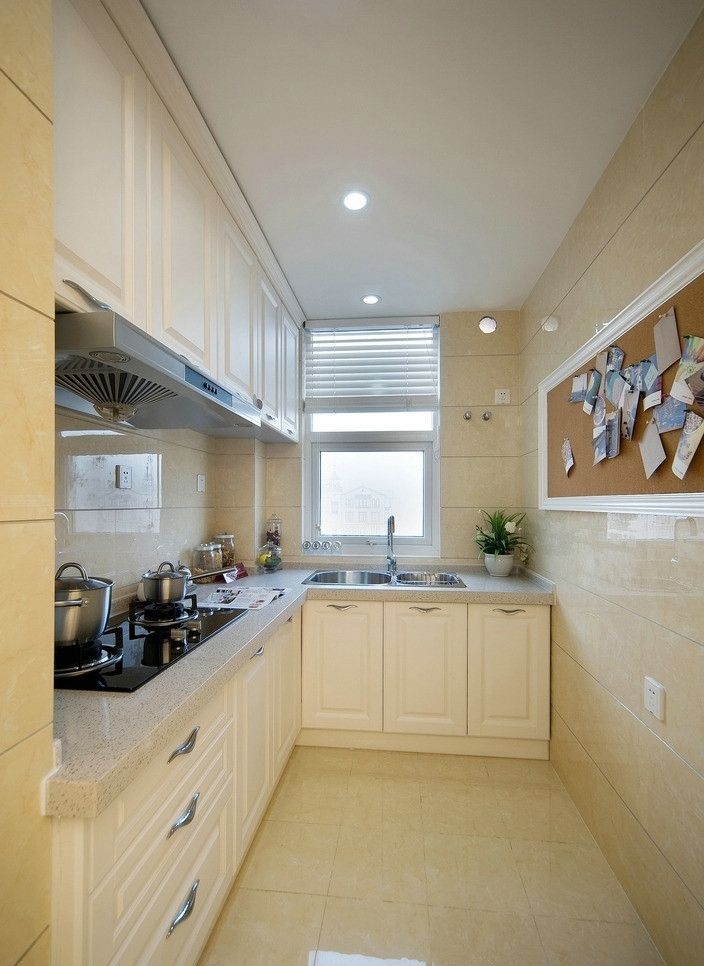 【实创】中海滨湖公馆简欧设计之厨房效果图,整洁,有窗户的厨房是非常