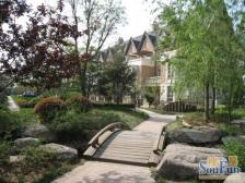 182平复式,客厅朝南全挑空,看房有钥匙!诚心出售。