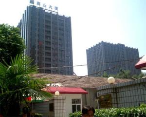 嘉业大厦06年正规商品房三居室高楼层采光好