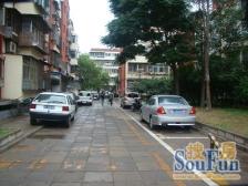 业主二次装修,两间卧室均有阳台,无遮挡