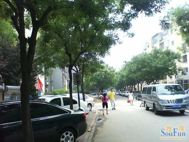小区相关图