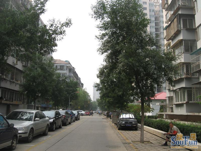 小区相关图