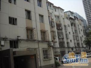 高层南向一居室,采光视野好,自住装修