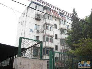 东中街单独管理门卫值守一梯两户低密楼龄新