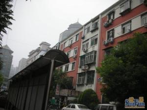 东中街3室1厅东北