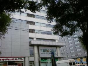 2004年楼龄商品房,民水民电,操场就在楼下。