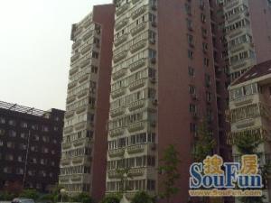 东城白桥苑南北四居双卧朝南通体阳台观景房
