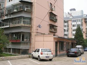 西城区二环边椿树馆西向三居室楼龄新业主诚售