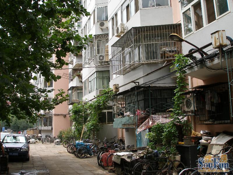 小区相关图