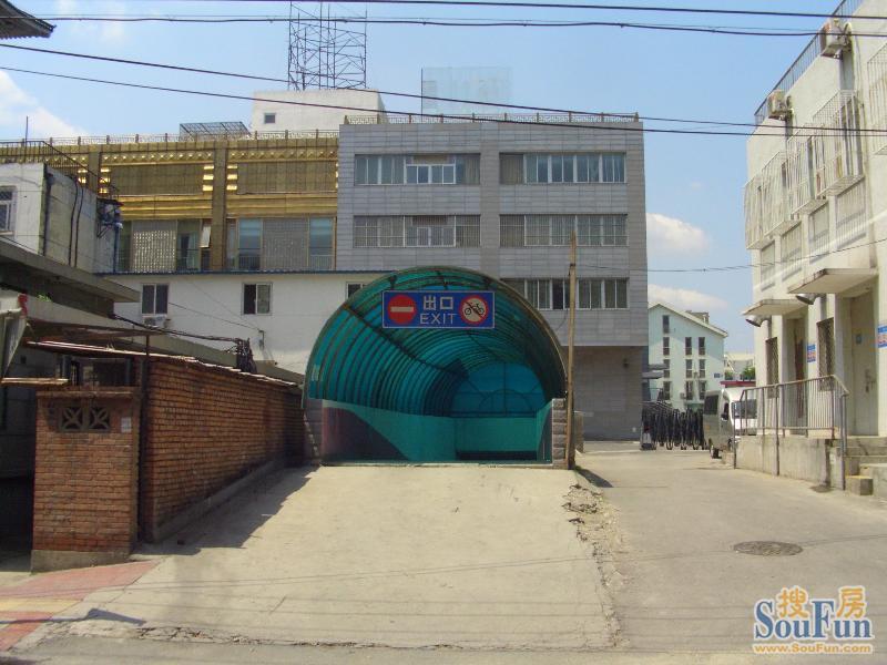 小区相关图