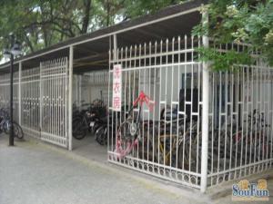 东三环100平米大宅,南北大三居,单位家属楼