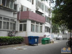 农业部干部楼高楼层团结湖地铁站农展馆公园