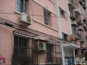 小区环境干净,自住装修看重品质,采光充足,安静舒适