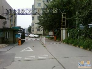 学士居,南北精装一居室,交通便利,靠近奥森公园