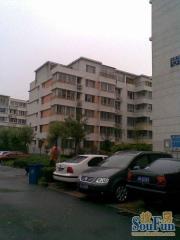 龙锦苑东三区2室1厅南北