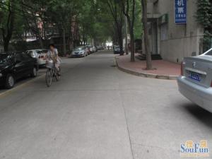 德胜门西大街甲5号2室1厅东北