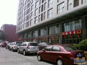 锦鸿阁2室1厅东北