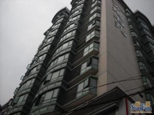 五棵松万达对面满五唯一商品房,2002年房龄