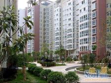 精装修,直接拎包入住,适合居住。