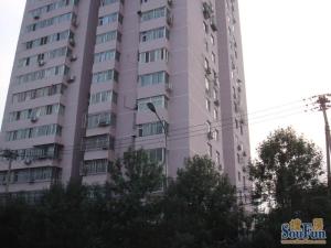 铁路小区看房方便,诚意出售,实用型三居室