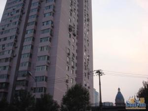 铁路小区东南两居采光好有电梯中间位置很安静