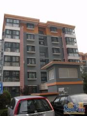 城区成熟社区位于迎宾环岛西南侧