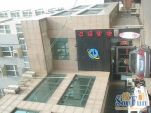 地铁口温馨两房诚心出售均价7XXX看房方便