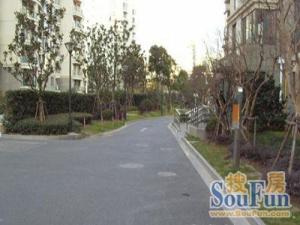 建国门外月河小区,双地铁中间层,满五年,业主诚意出售