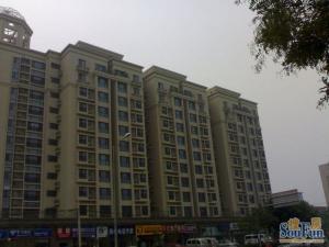 南向近地铁一居,中间楼层户型方正,满五唯一,精装修