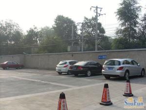 雍和大厦 5室1厅 东 南 西 北