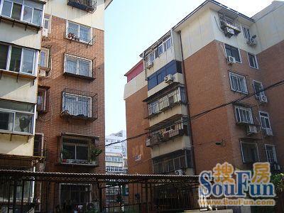  ������2��1��1���ϱ�����2700.00Ԫ/�³��� 