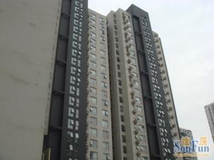 酷特区,板楼带燃气开间,正对小区花园,满五年家庭一套。