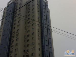 宝丰大厦3室1厅东北