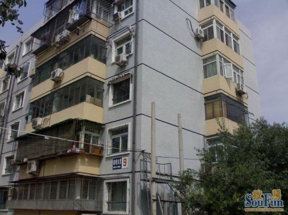 青塔东里实景图