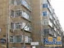 双泉堡甲1号院 2000年钢混,独立管理,社区整洁