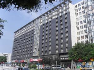 此房近地铁,带电梯、户型好,采光好、无浪费空间