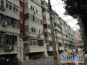 新上汽南小区1989年精装两室一厅采光好